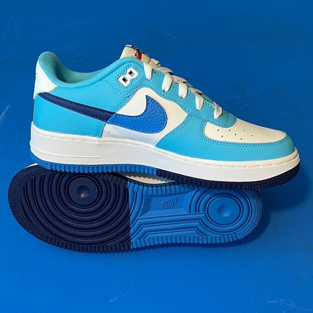 Nike 
Air force 1 gs
'Split light photo blue'
Brand new - Picture 7 of 12